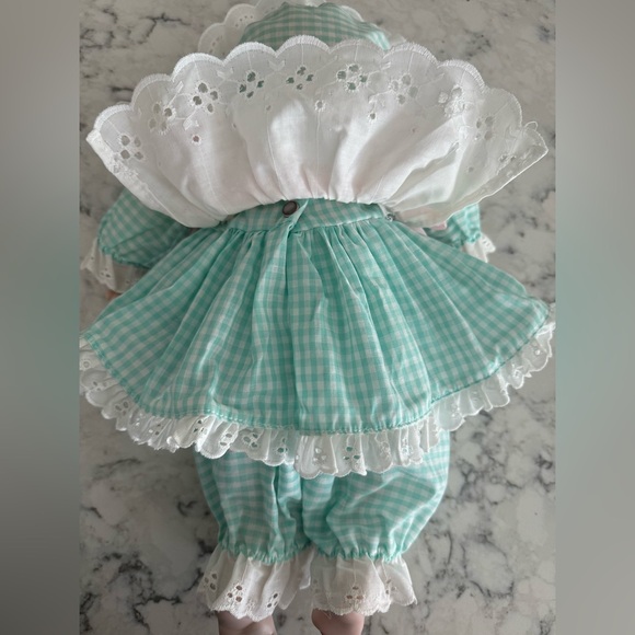 Holly Hunt Sugar Plum  Doll Tiny Treasures World Gallery Collection - Picture 16 of 16